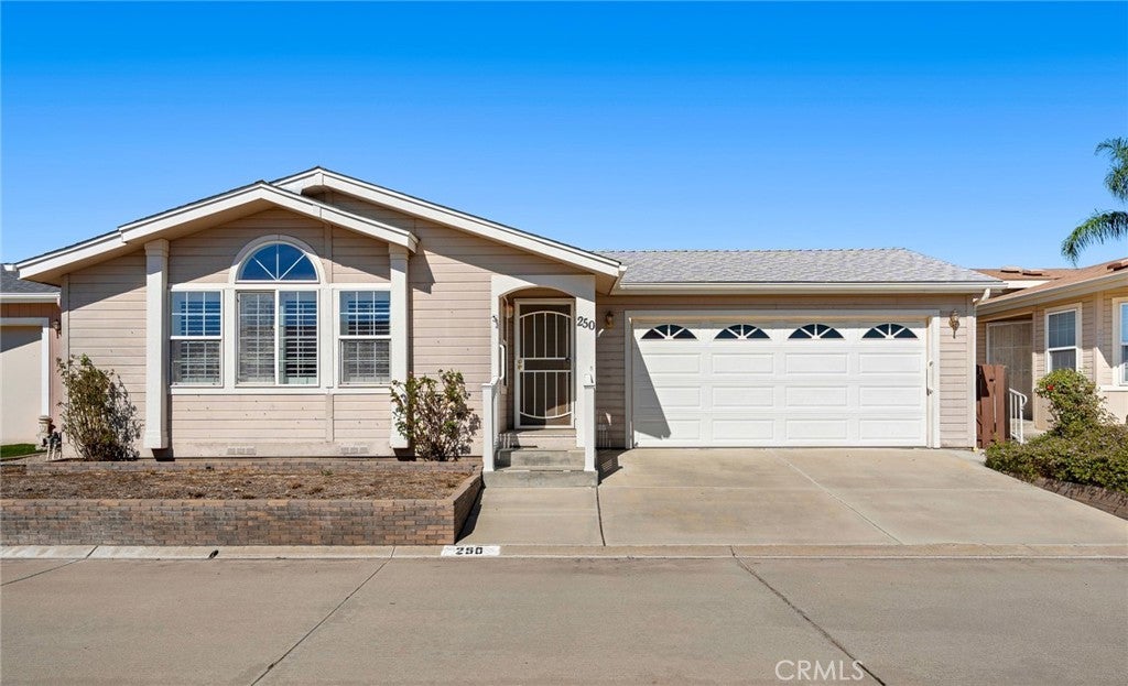 27250 Murrieta 250