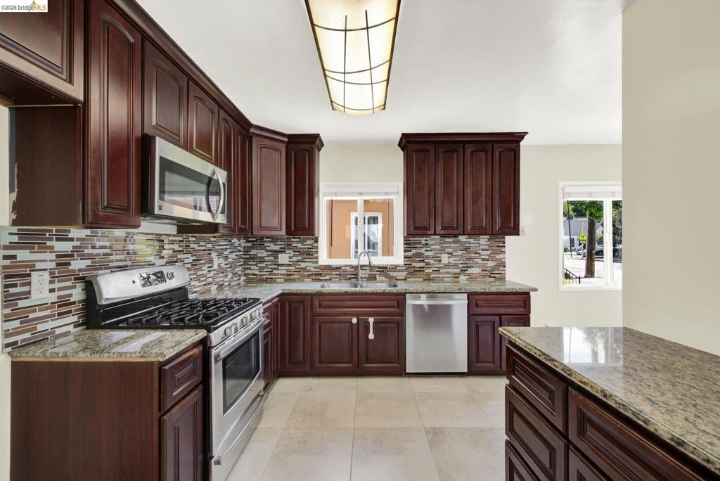 670 Estudillo Ave Ave, San Leandro CA 94577