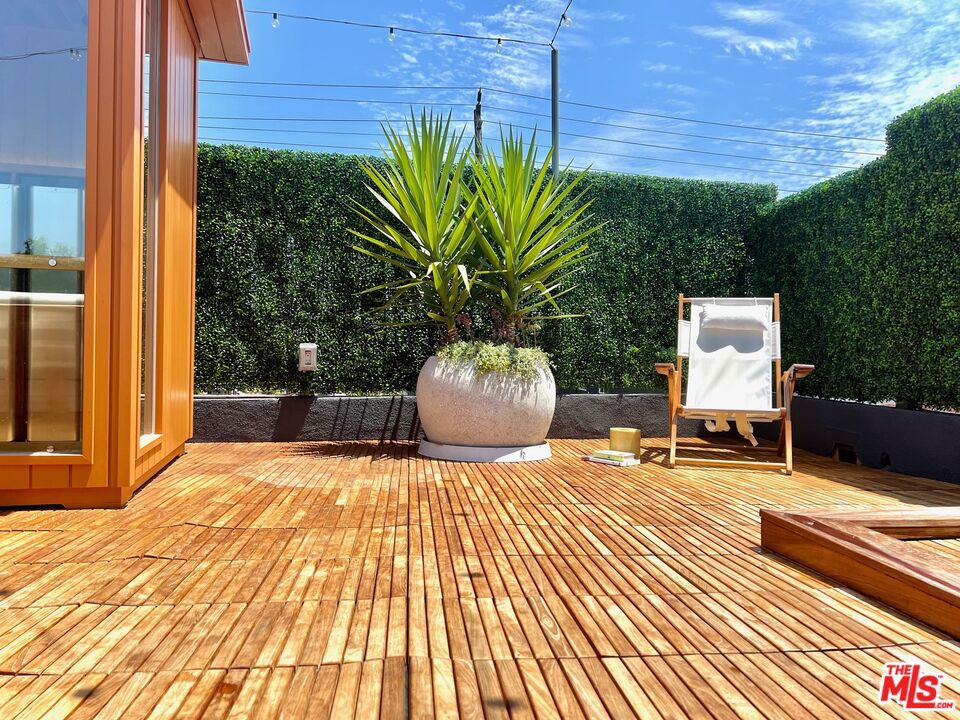 2515 Lincoln Boulevard
