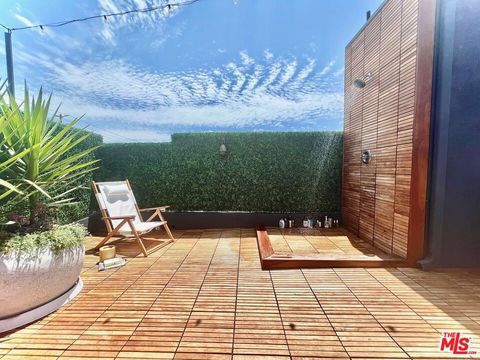 2513 Lincoln Boulevard Venice CA 90291
