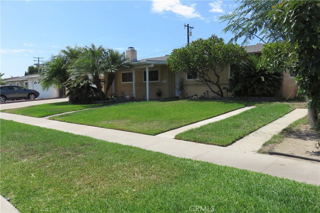 433 S Danbrook