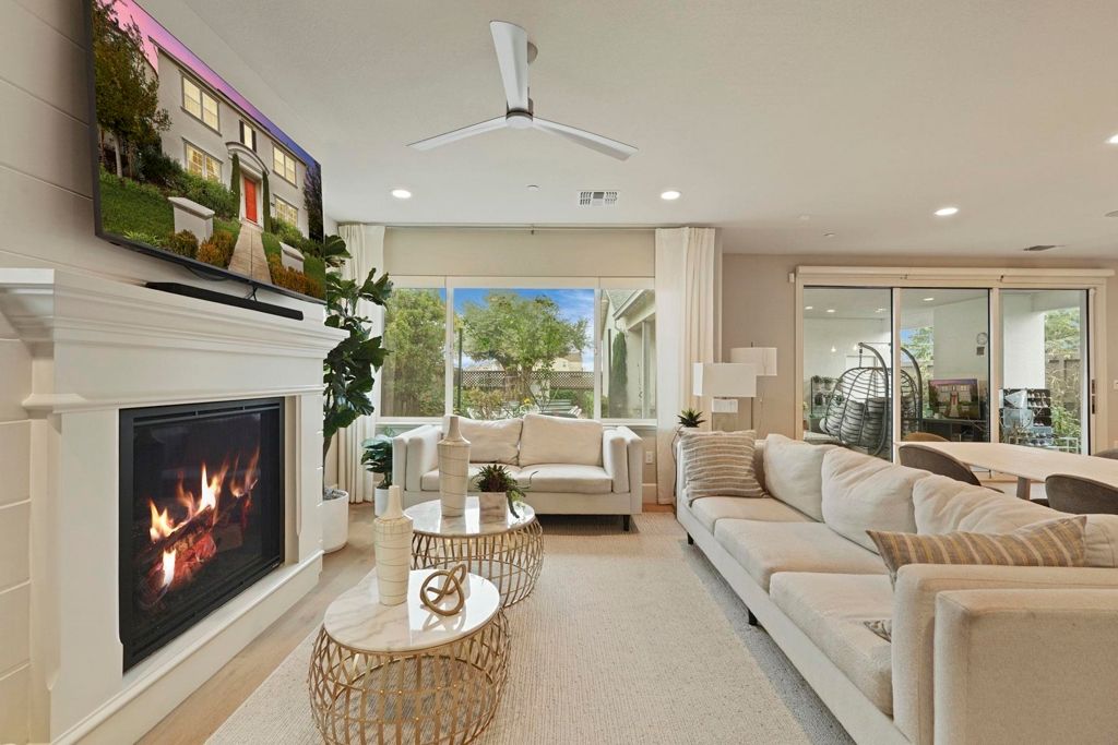 Photo of 2885 2885 Ellis Town Dr Dr, Tracy, CA 95377 (MLS # 41122812)