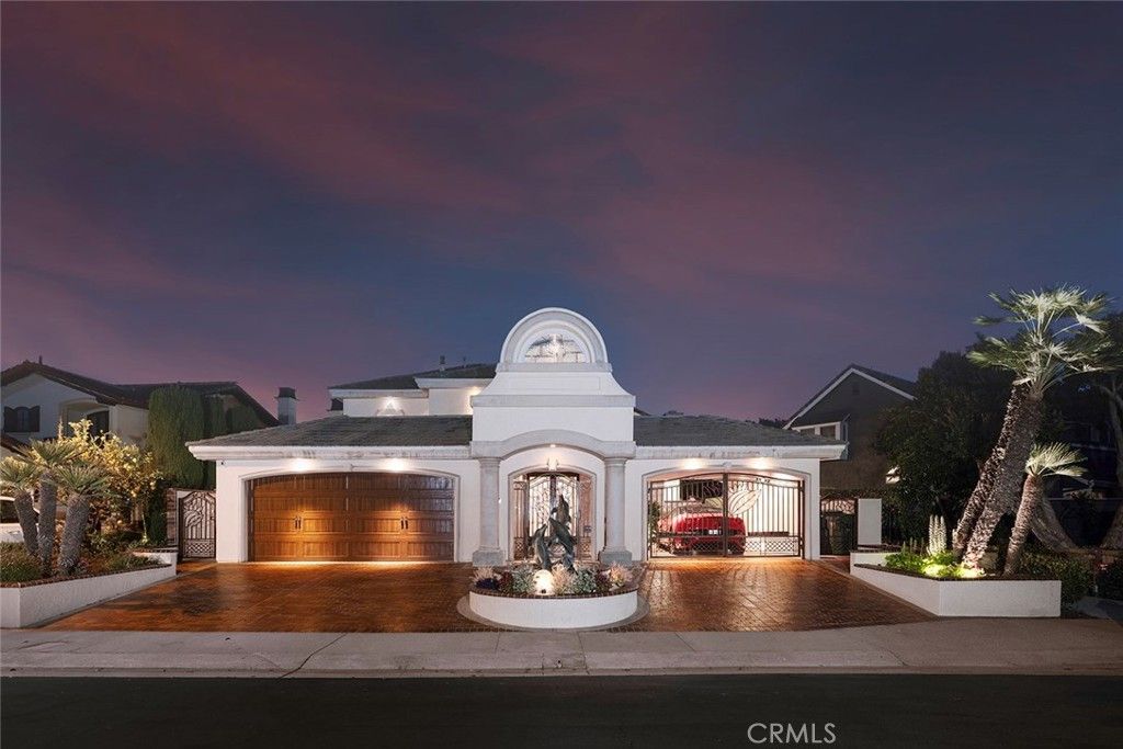 Photo of 17022 Marinabay Drive, Huntington Beach, CA 92649 (MLS # OC25161108)