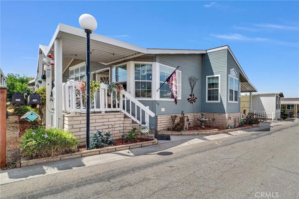 24414 University Avenue 48