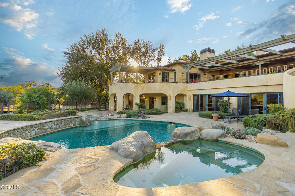 561 Saddle Lane