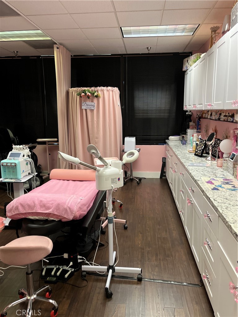12530 Hesperia Road 212