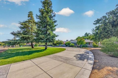 Photo of 5325 N Greenwood Drive, Clovis, CA 93619 (MLS # ND26090209)