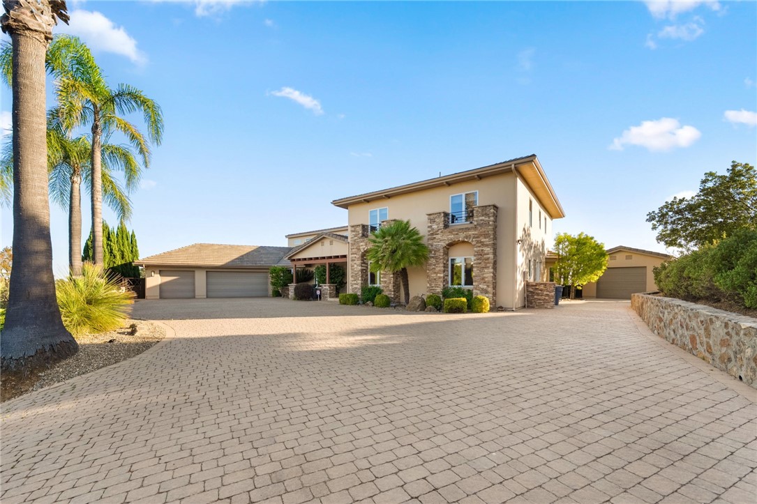 45250 Tomasito Circle