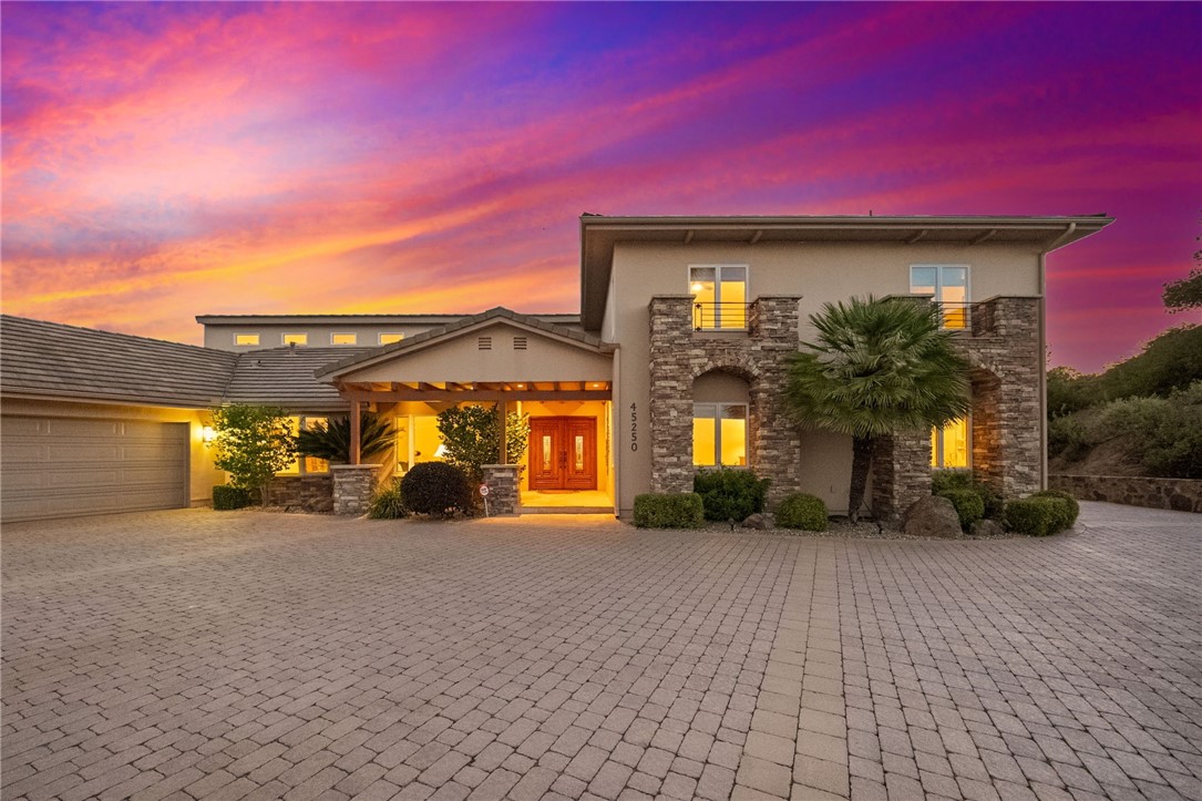 45250 Tomasito Circle