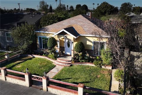 1635 E Harding Long Beach CA 90805