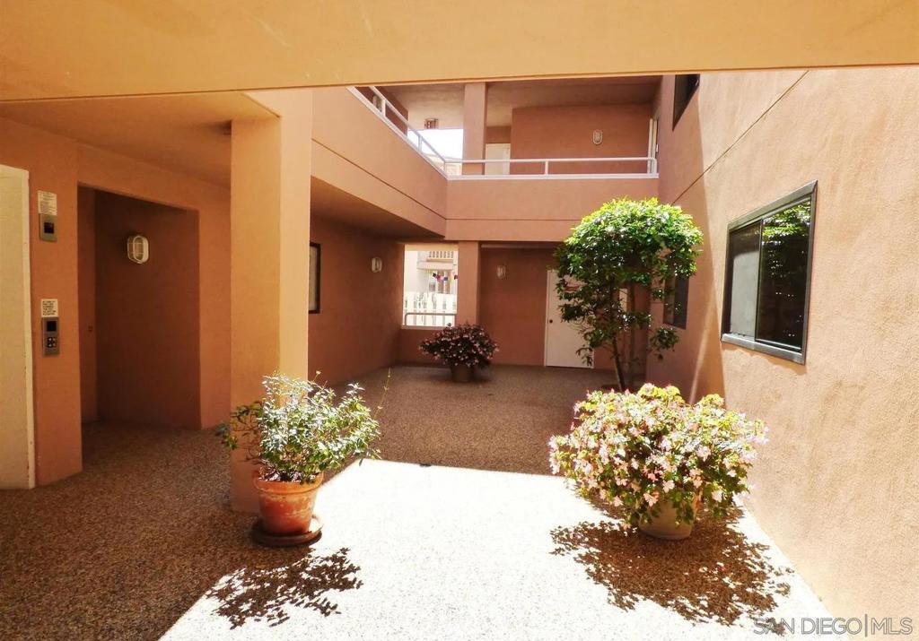 La Jolla - Residential Lease