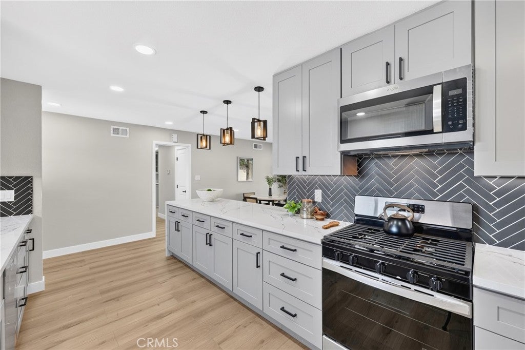 6793 Mount Waterman