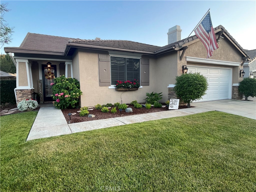27665 Bottle Brush Way