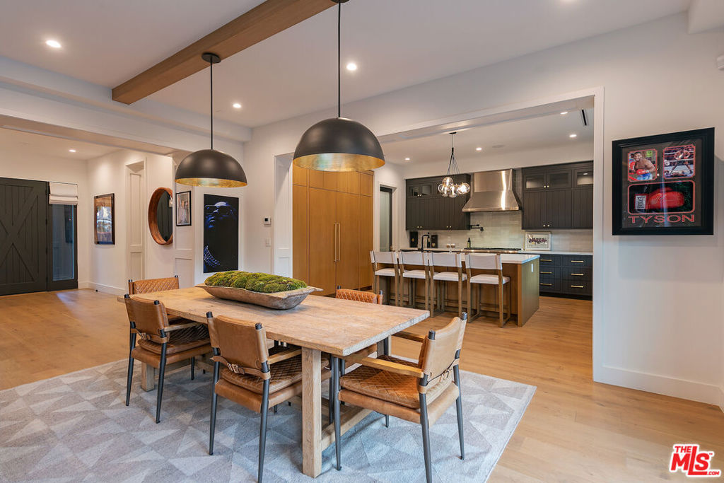 Properties 2 4261 Denny Avenue
