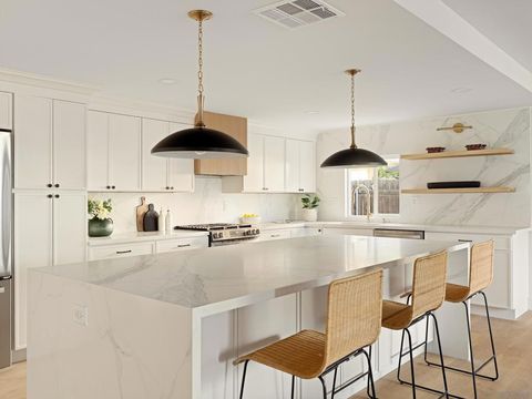 4793 Leathers St San Diego CA 92117