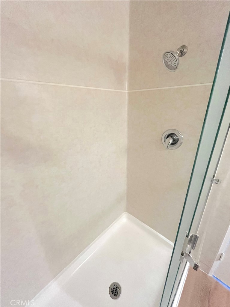 / - Residential Lease