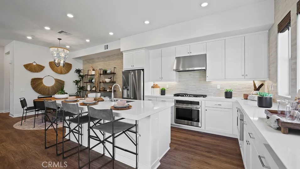 Crest at Metro Heights - Residential