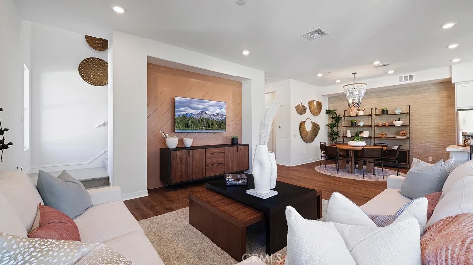 Crest at Metro Heights - Residential