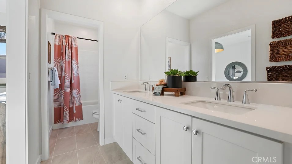 Crest at Metro Heights - Residential
