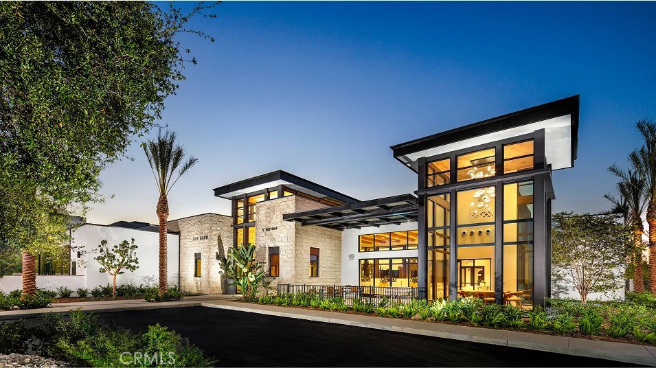 Crest at Metro Heights - Residential