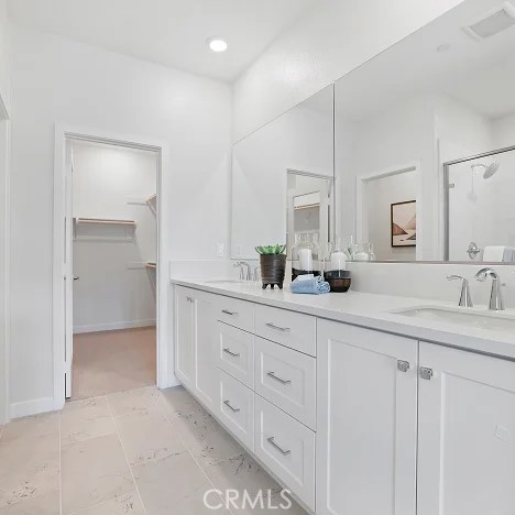 Crest at Metro Heights - Residential