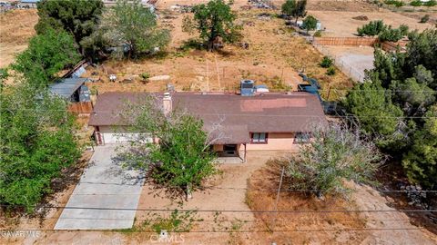 Photo of 10731 E Avenue R2, Littlerock, CA 93543 (MLS # SR26070883)