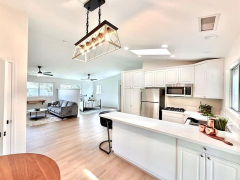 1401 N Elm Street Escondido CA 92025