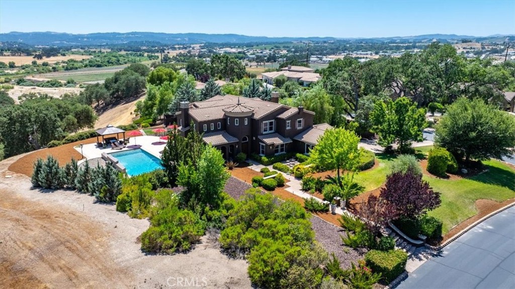 PROPERTIES 2191 Lake Ysabel Road