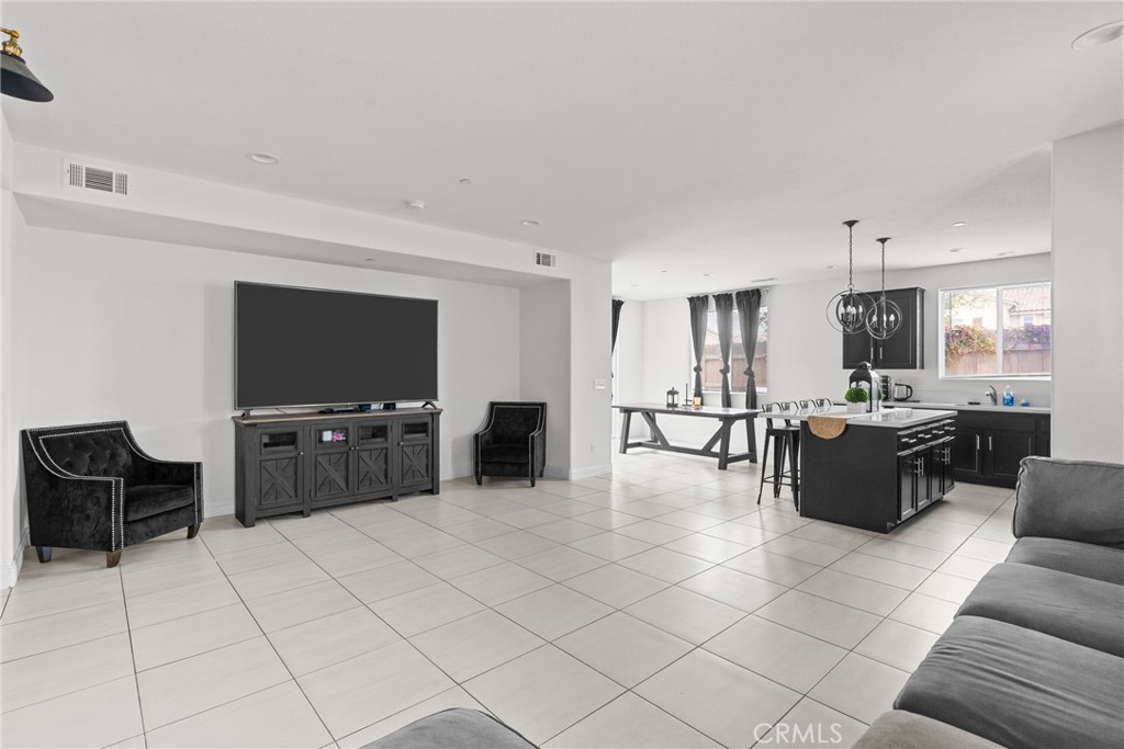 Guadalupe/Casmalia(850) - Residential