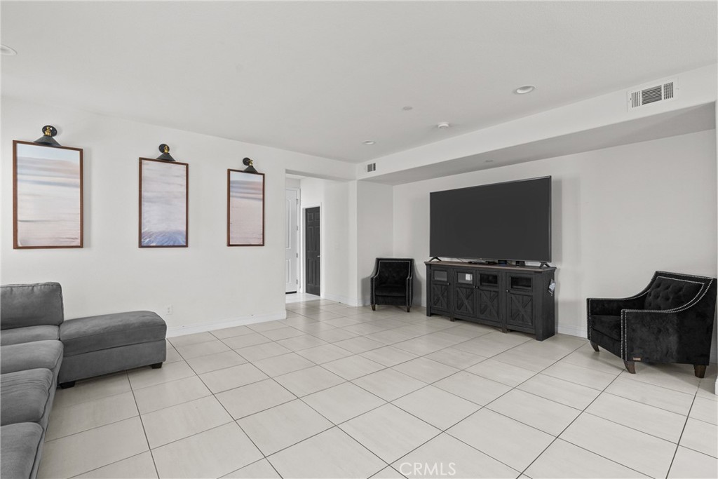 Guadalupe/Casmalia(850) - Residential