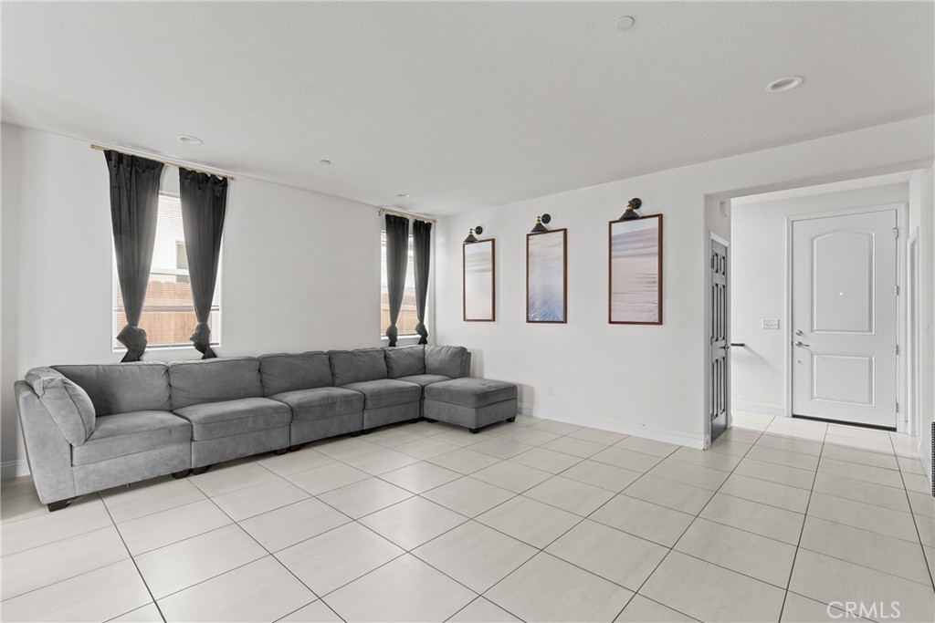 Guadalupe/Casmalia(850) - Residential