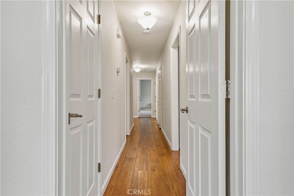 listing image 130720535827848610190