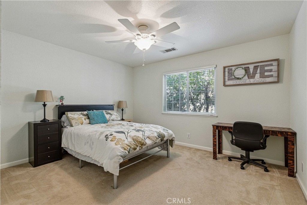 listing image 130723857203453690400