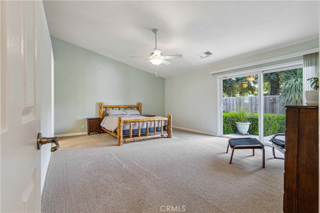 listing image 130720656734223452380