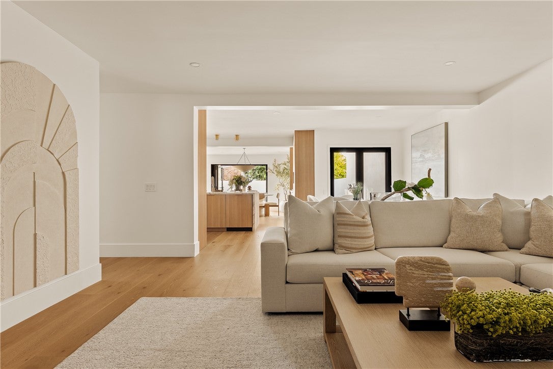 10 Shoal Drive, Corona Del Mar CA 92625 - Photo 8