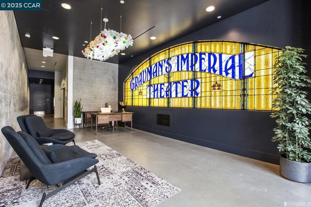 DOWNTOWN - Residential