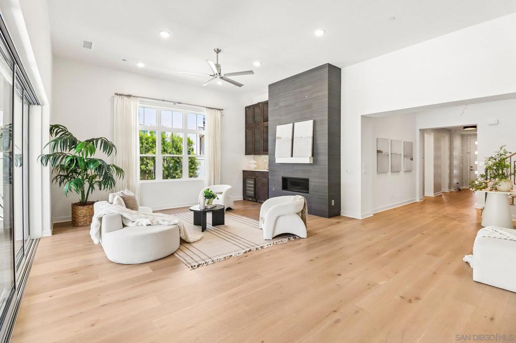 9124 Trailmark Way