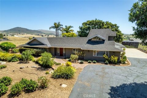 Photo of 165 West El Campo Road RD, Arroyo Grande, CA 93420 (MLS # SC26074236)