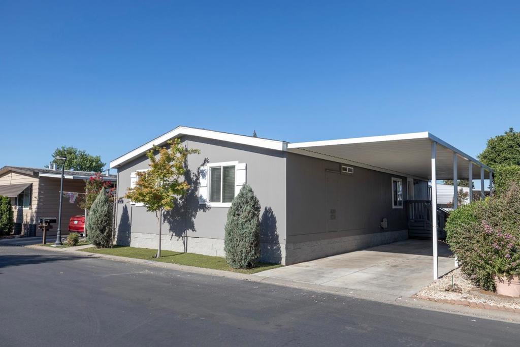 3837 Moana Way 31