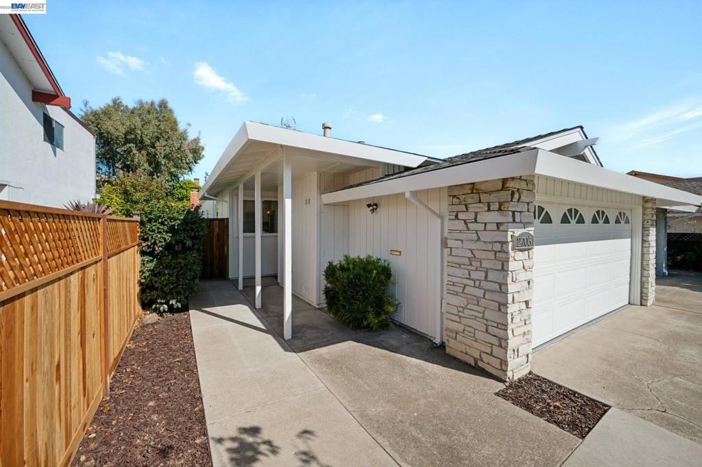 2705 Bayview Dr DR, Alameda CA 94501