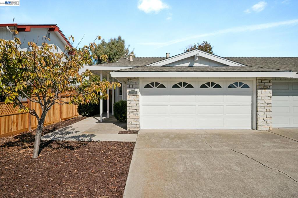 2705 Bayview Dr DR