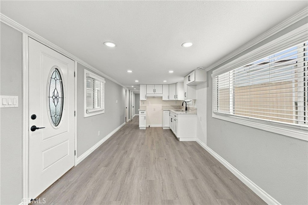 16118 BELLFLOWER 48