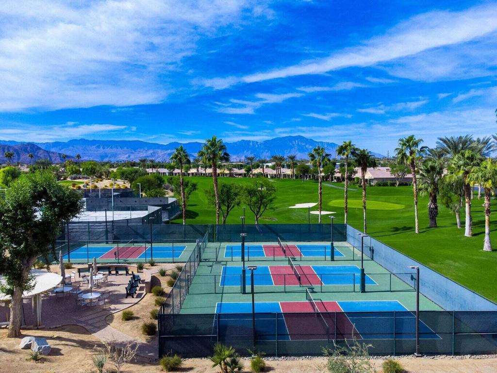 Heritage Palms CC - Residential