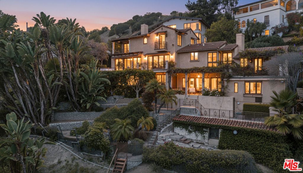 Photo of 6930 Oporto Drive, Los Angeles, CA 90068 (MLS # 25585649)