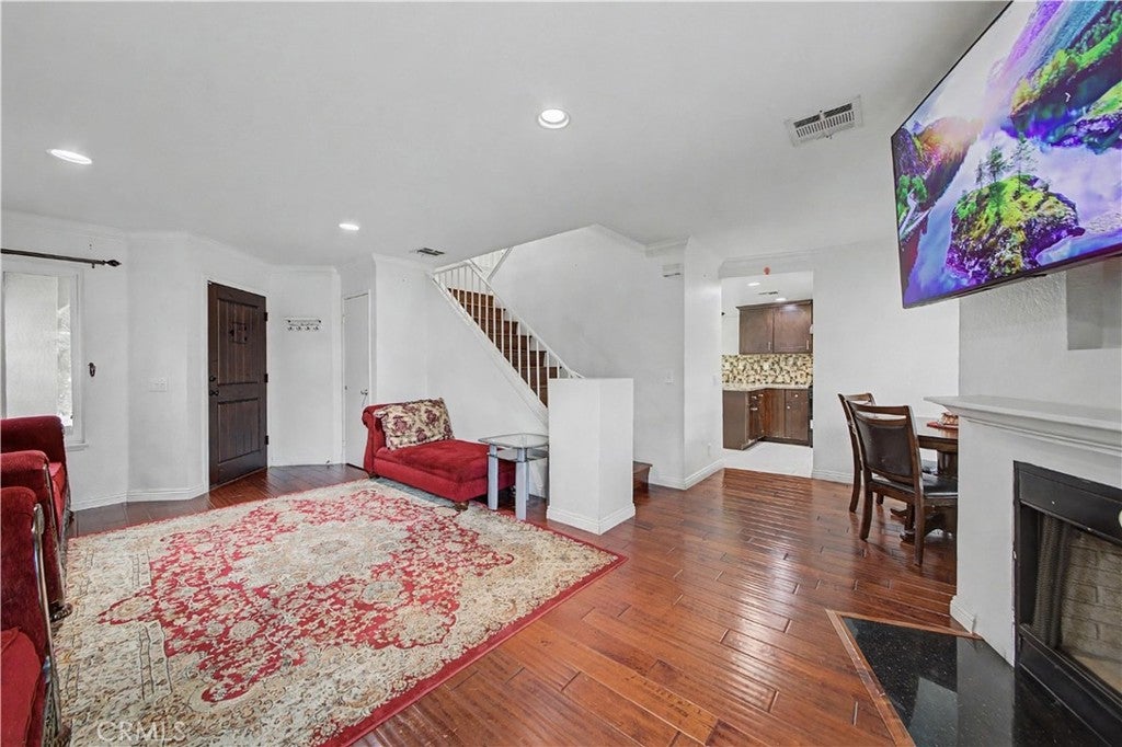 13038 Parkview
