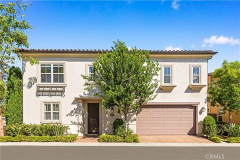 Photo of 100 Blaze, Irvine, CA 92618 (MLS # OC25191961) Photo of 100 Blaze, Irvine, CA 92618 (MLS # OC25191961)
