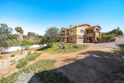 Photo of 27636 Mountain Meadow Road, Escondido, CA 92026 (MLS # NDP2605450)