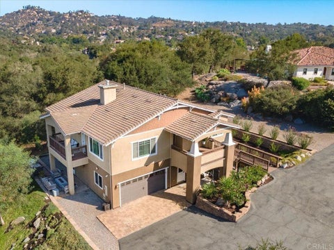 Photo of 27636 Mountain Meadow Road, Escondido, CA 92026 (MLS # NDP2605450)