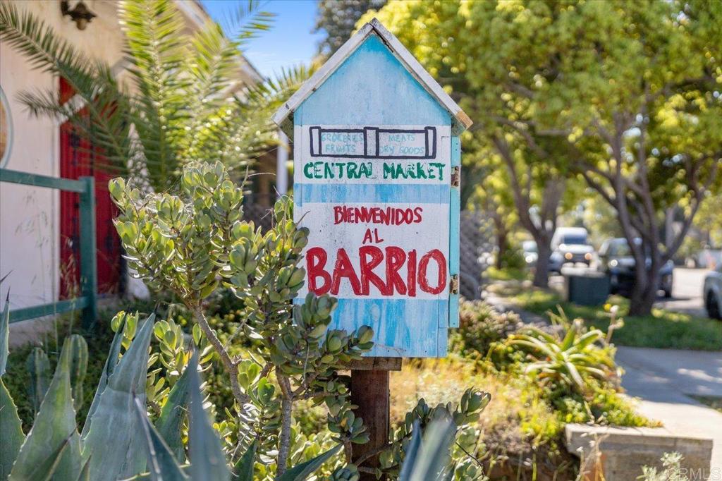 3379 Roosevelt St. Street