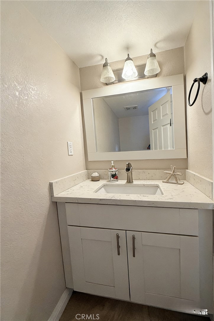 13150 Pinnacle Court